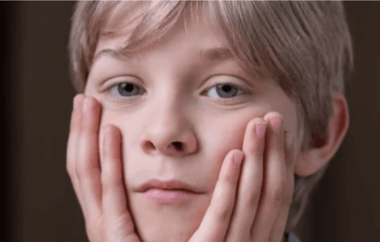 The Divorced Child: 10 Parenting Skills for Divorcing Parents